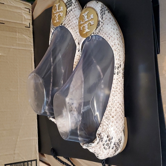 Tory Burch Reva Python skin leather Flats - Picture 4 of 16